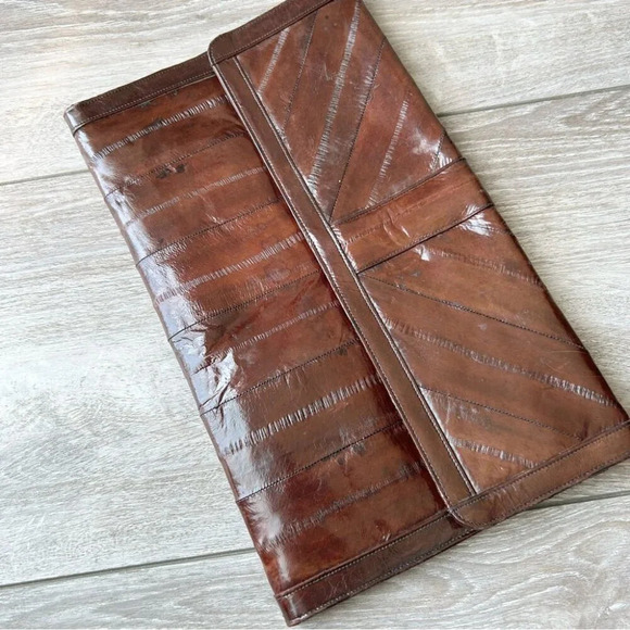 Vintage Eel Skin Brown Minimalist Boho Clutch Made in Korea - Picture 3 of 14
